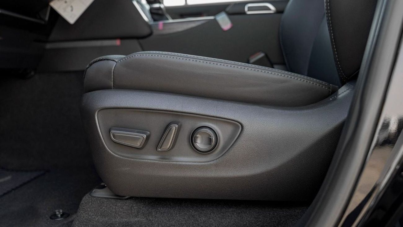 تويوتا لاند كروزر Toyota land cruiser VXR 3.5L Petrol Full Option 2025