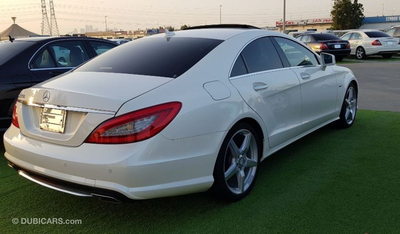 مرسيدس بنز CLS 500