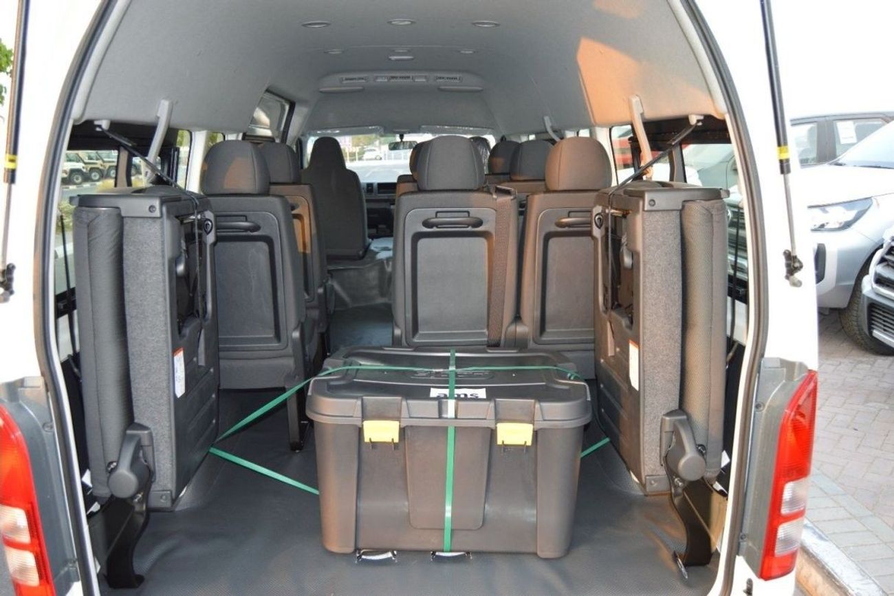 تويوتا هاياس High Roof