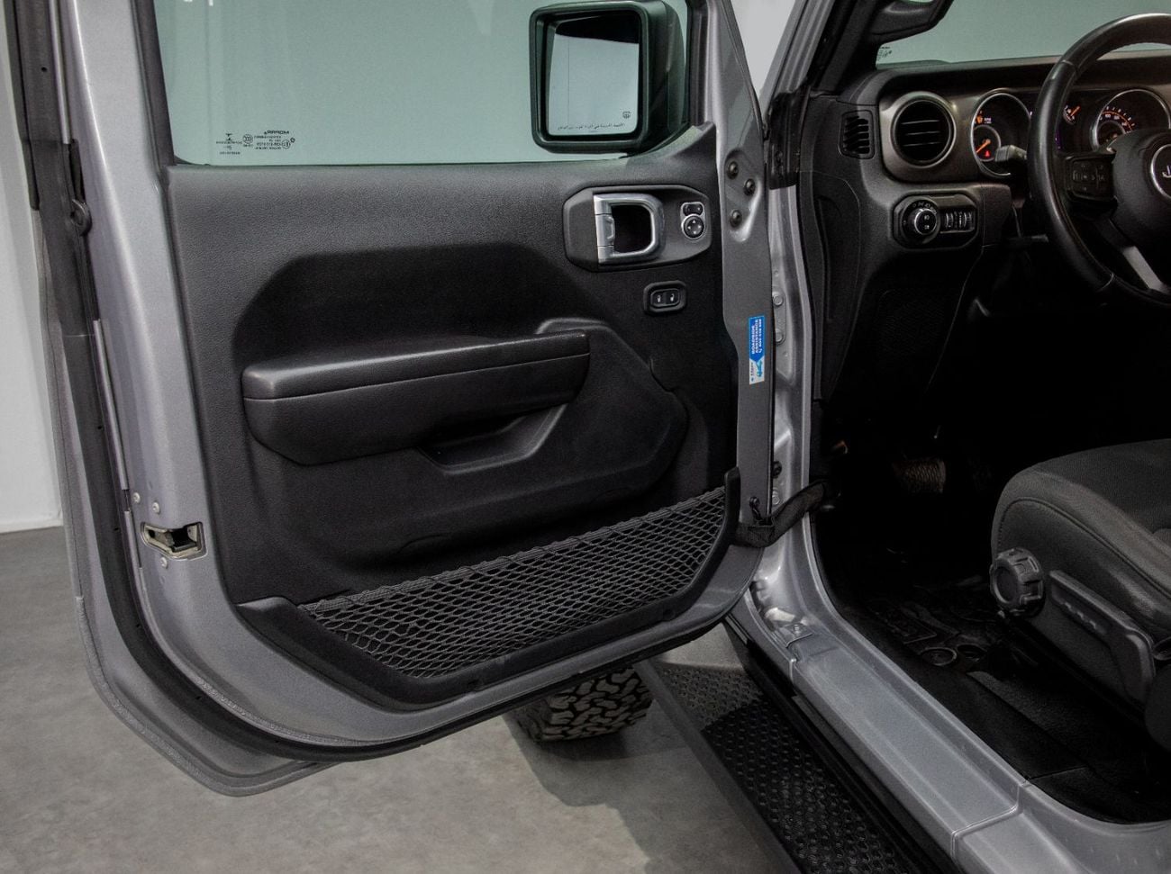 جيب Wrangler Unlimited SPORT