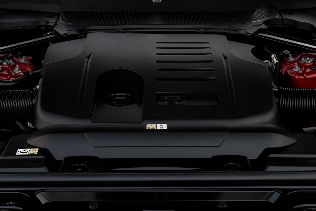 Land Rover Range Rover Sport Range Rover Sport HSE | 3,525 P.M | 0% Downpayment | HSE | Low KM | Pristine!