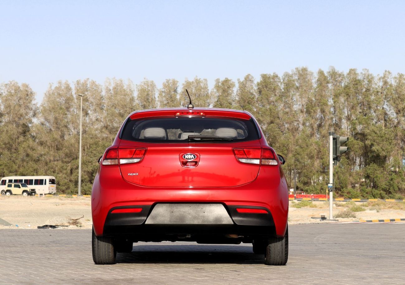 Kia Rio EX 1.4L (100 HP) Hatchback