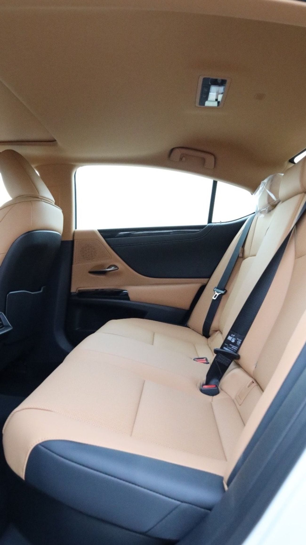 لكزس ES300h PLATINUM