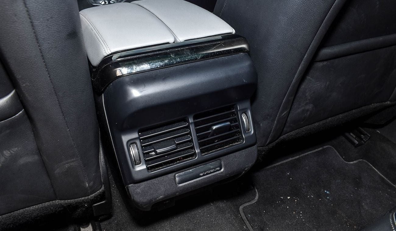 Land Rover Range Rover Evoque R-DYNAMIC SE P250