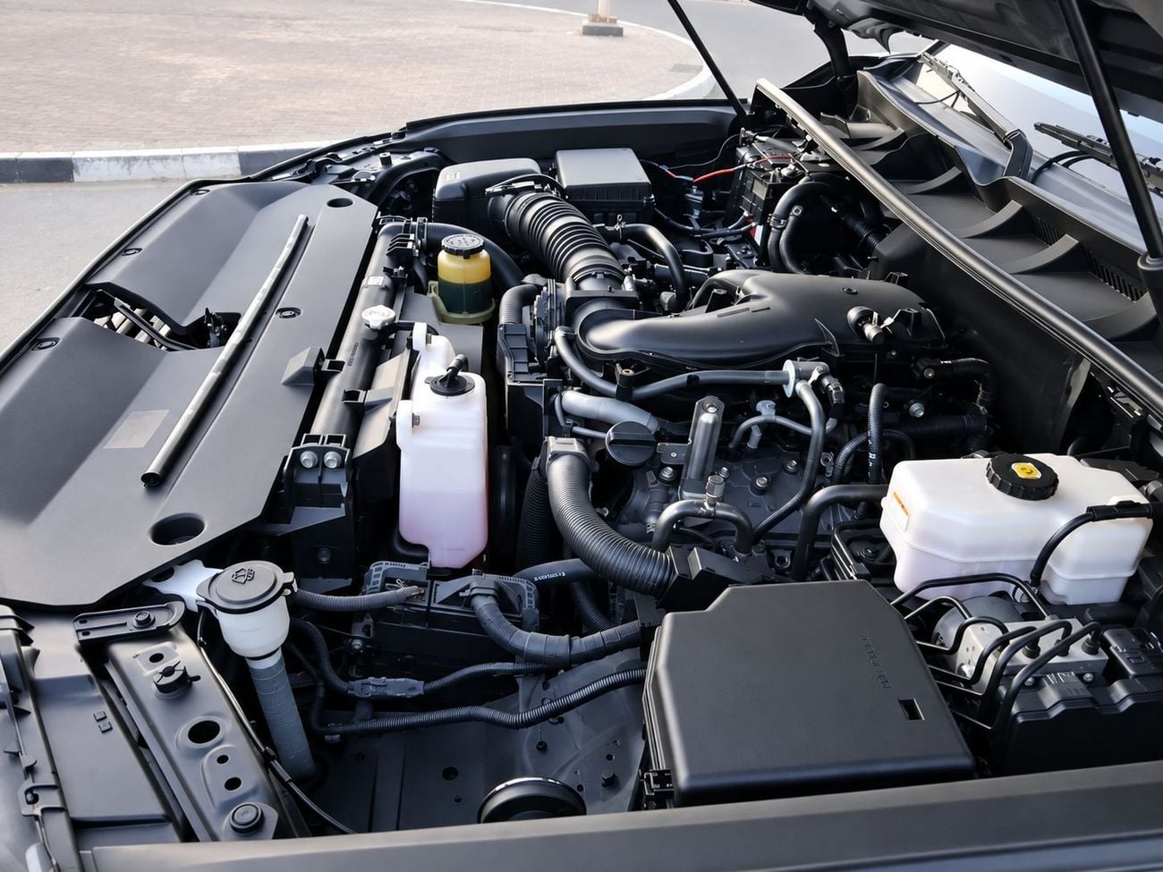 Toyota Land Cruiser GXR (Export)