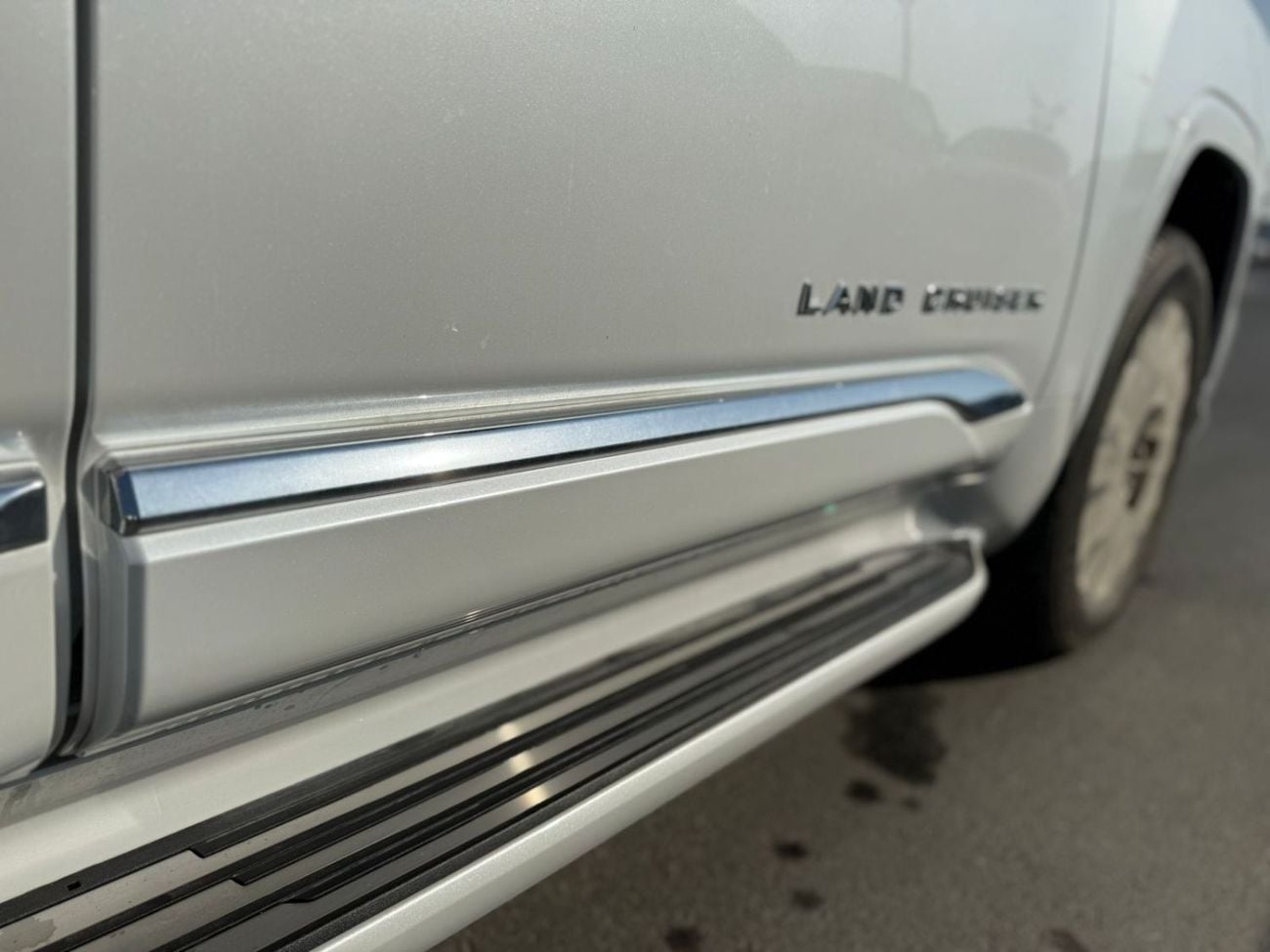 تويوتا لاند كروزر Land Cruiser VXR 3.5L Twin Turbo A/T Petrol 4X4 .7 Seats . 5 Doors 2026 Model