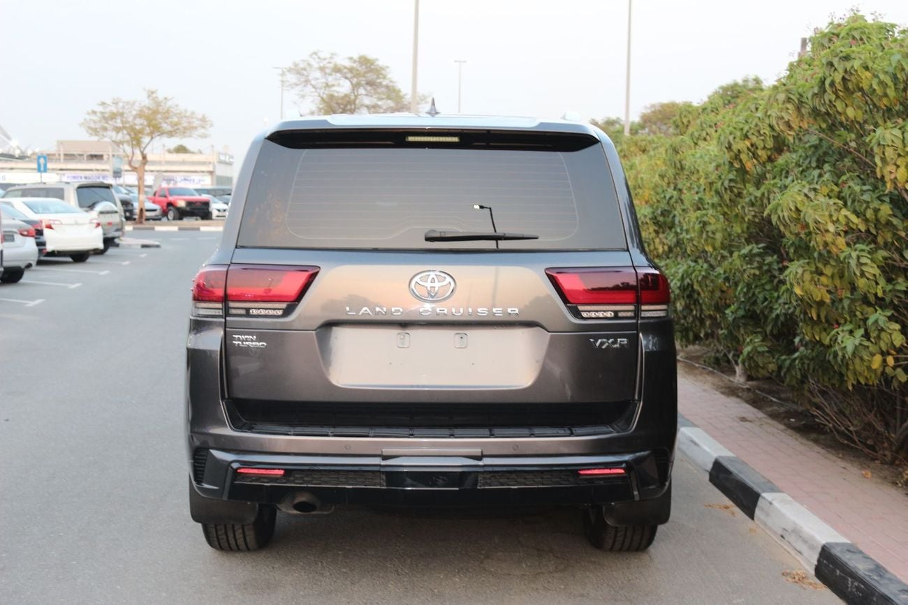 Toyota Land Cruiser VXR