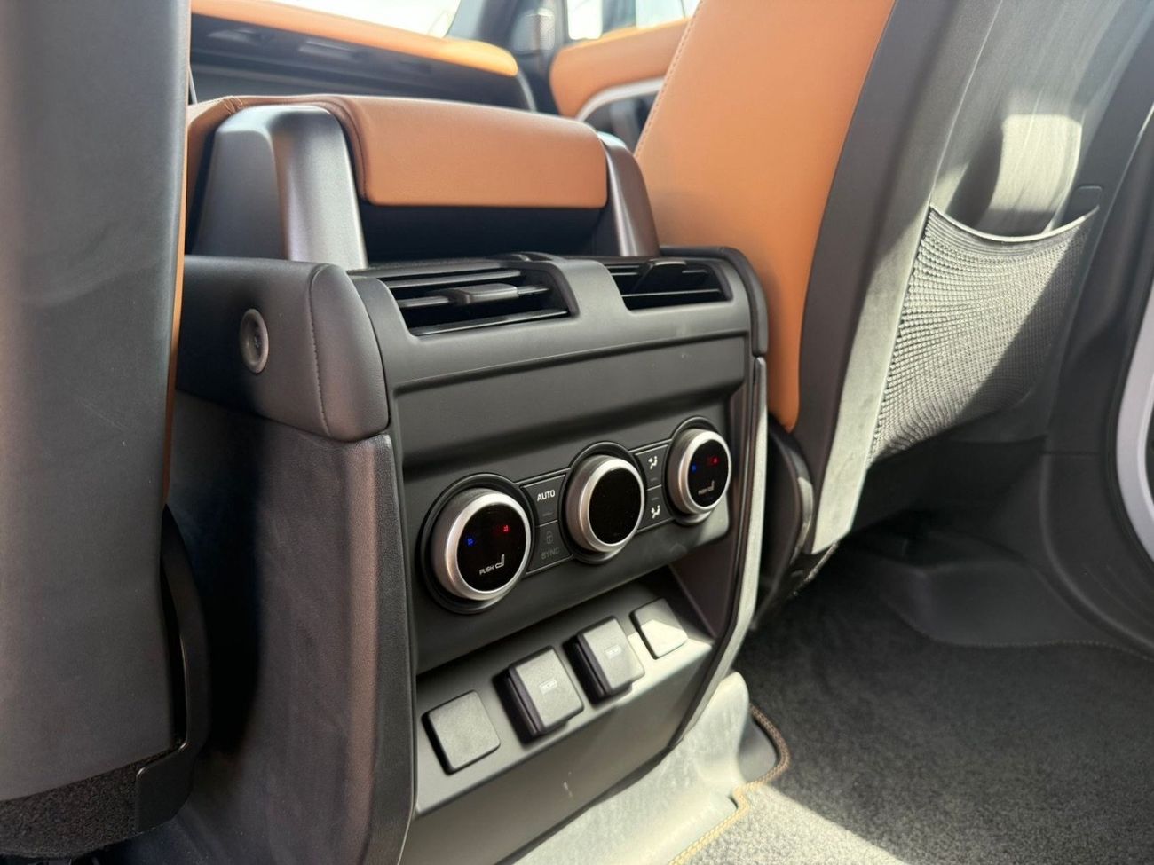 Land Rover Defender 110 X P525 5.0L