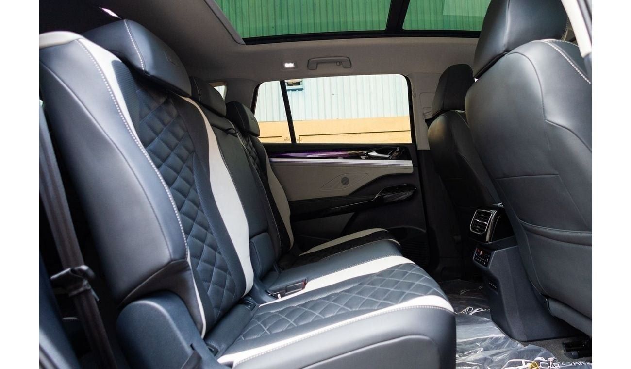 فولكس واجن ID.6 Volkswagen ID.6 Crozz Pro 2022 Chinese Spec under Warranty with Flexible Down-Payment.