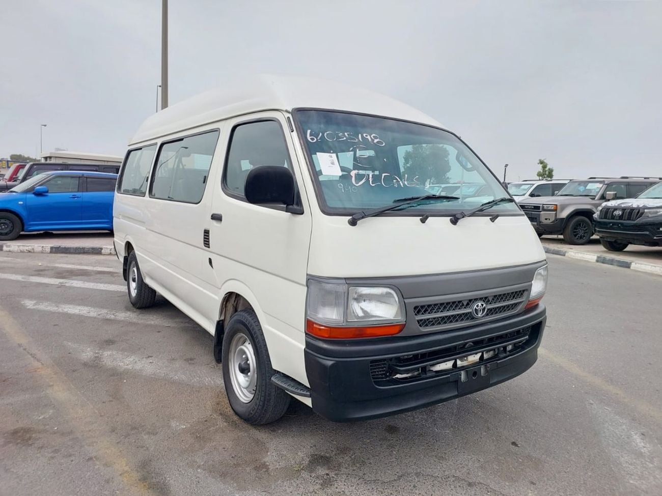 تويوتا هاياس TOYOTA HIACE VAN RHD 2000 MODEL 2.4 L PETROL MANUAL(PM02940)
