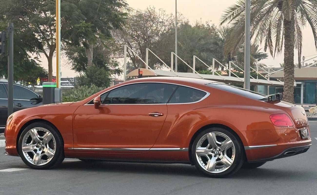 Bentley Continental Mulliner 6.0L Coupe Bentley Continental GT W12 2012 GCC Specs Full Service History in Low Mileage Sp