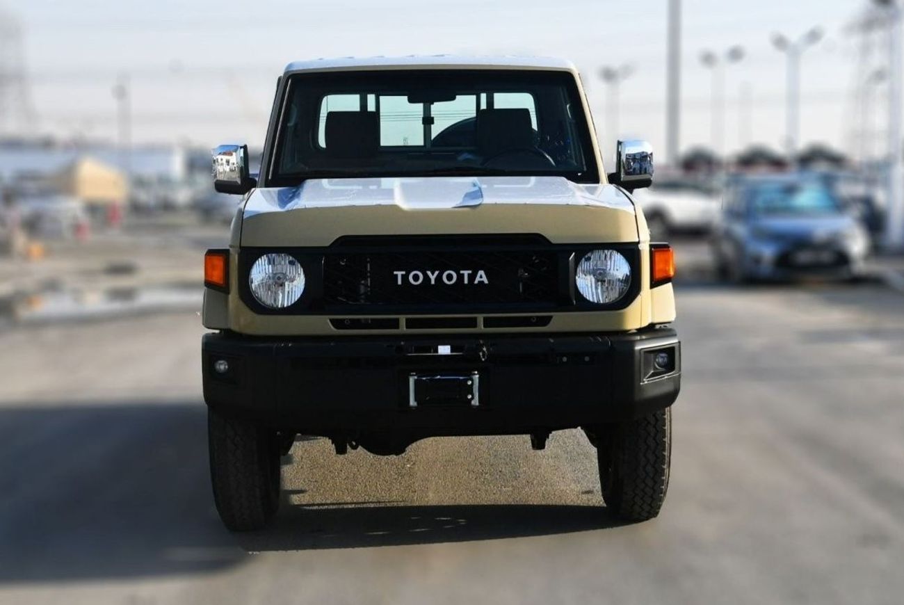 تويوتا لاند كروزر بيك آب تويوتا لاند كروزر 2024 بنزين 4.0L