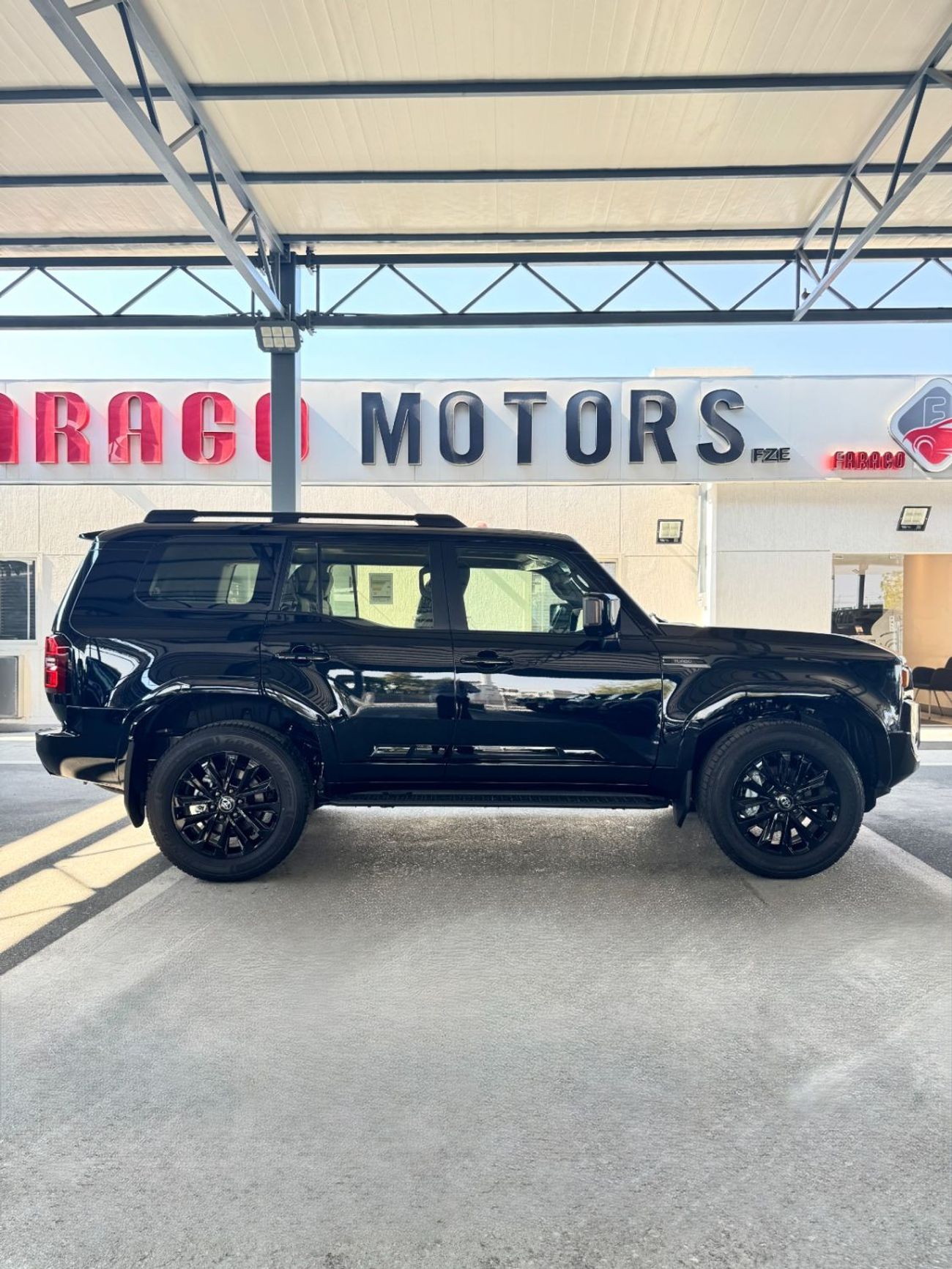 تويوتا برادو 2.4 TURBO LUXURY PANORAMA FULL **EXPORT ONLY**التصدير فقط خارج الخليج**