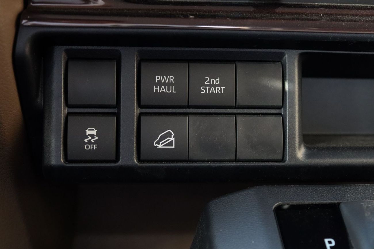 Toyota Land Cruiser Pick Up 2025 LAND CRUISER GRJ 79 4.0 V6 FULL **التصدير فقط خارج الخليج*****EXPORT ONLY