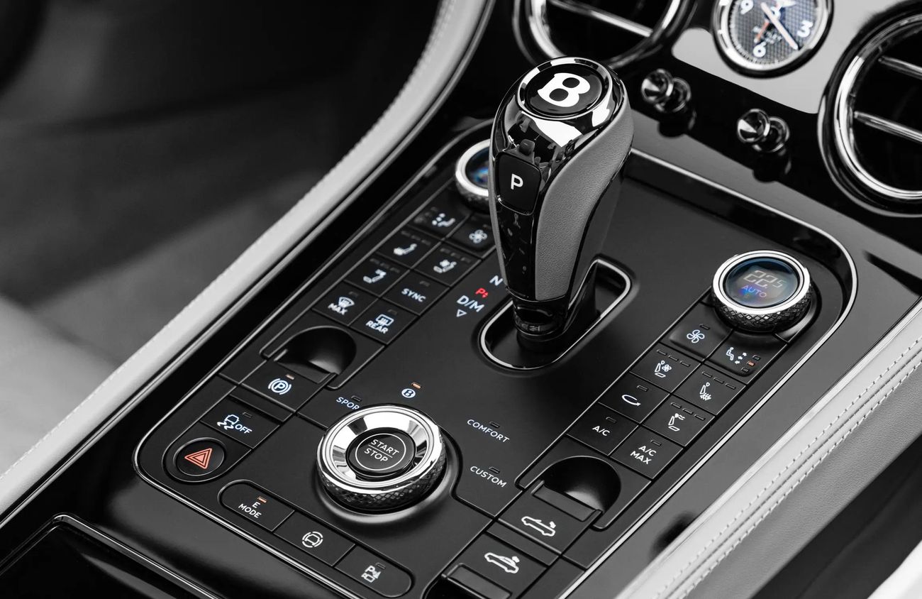 بنتلي كونتيننتال 4.0 V8 TFSi Engine + eMotors