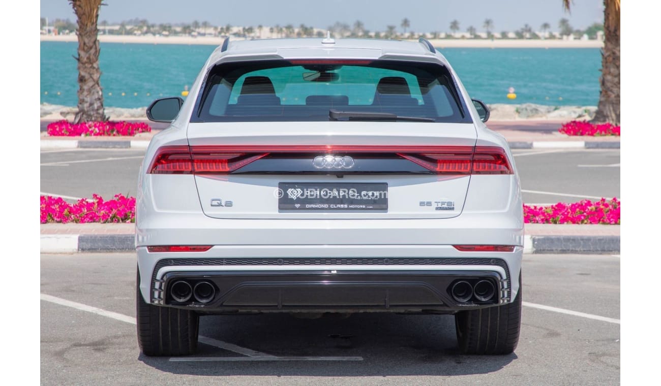 Audi Q8 55 TFSI quattro S-Line Sports & Black Gloss package Audi Q8 55 TFSI ABT  S Line Quattro Sport Panora