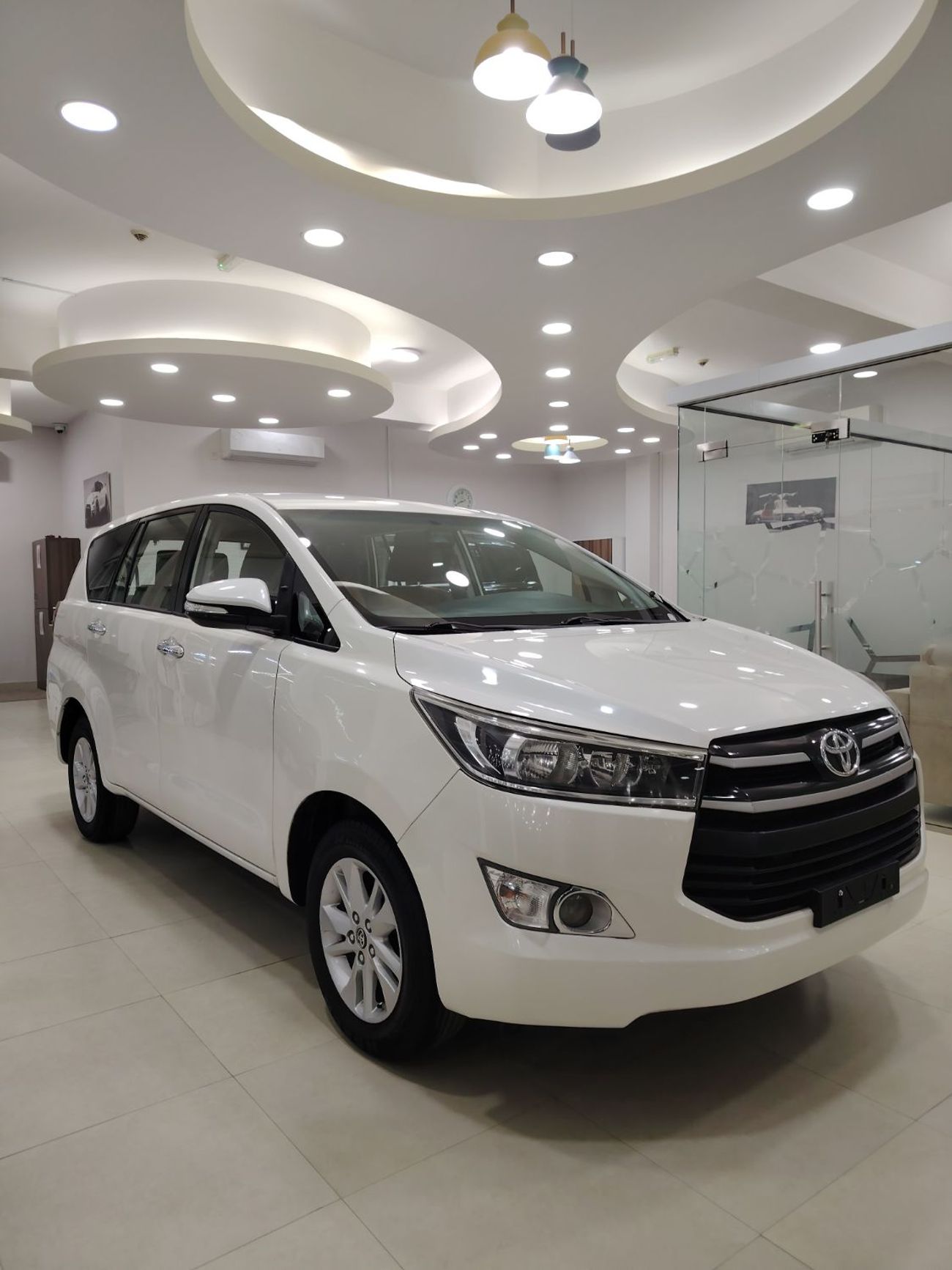 تويوتا إينوفا GL 2.7L