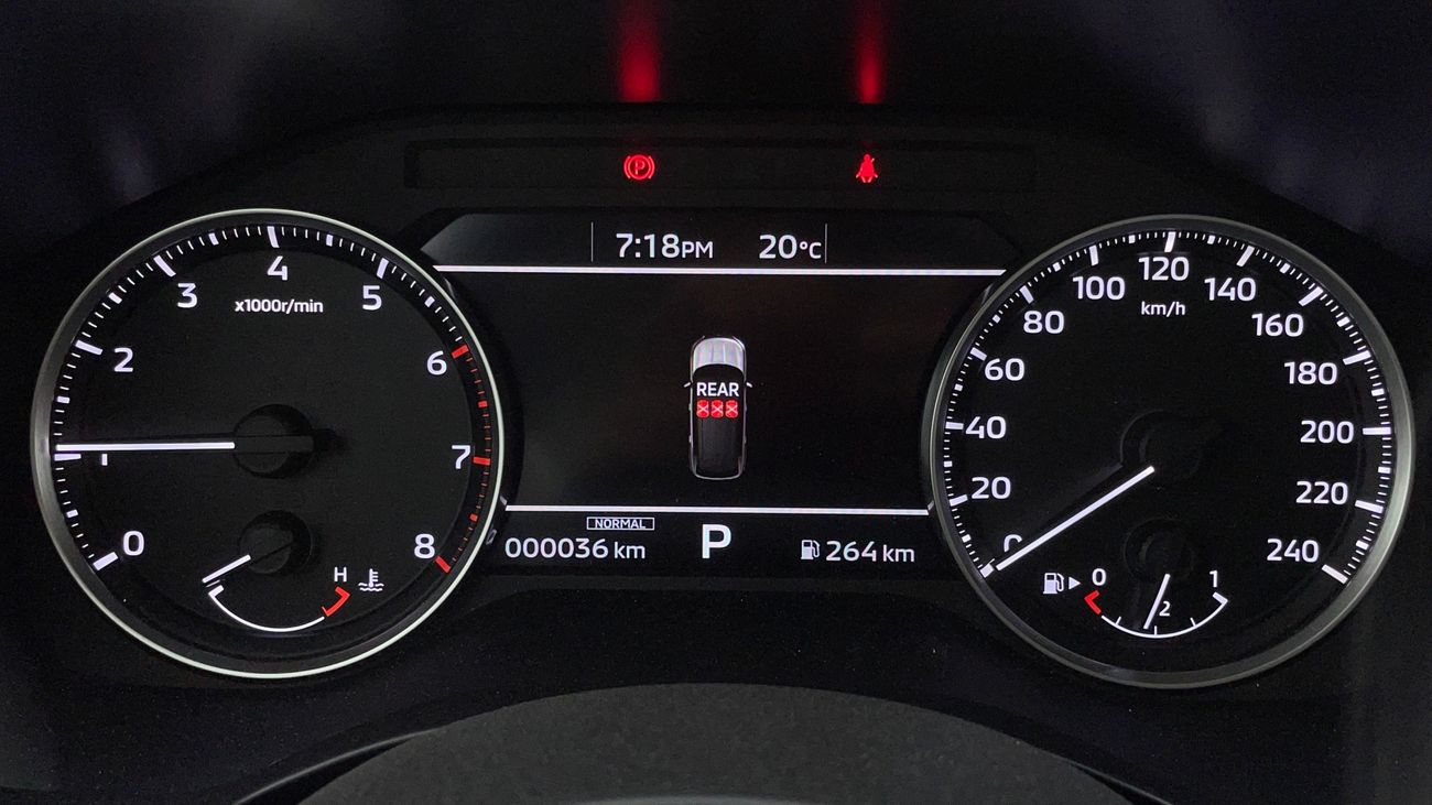 ميتسوبيشي آوتلاندر MIDLINE WITH SUNROOF 2.5 | بدون دفعة مقدمة | اختبار القيادة في المنزل