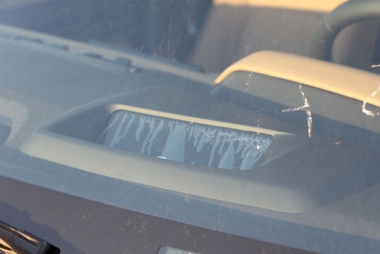 Land Rover Defender 2025 Defender 3.0L Petrol P400 X-Dynamic HSE