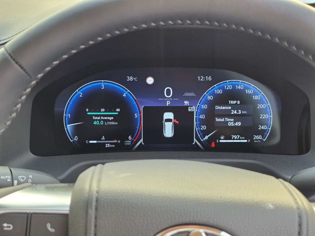 تويوتا لاند كروزر Brand New Toyota land cruiser LC300 ,SAHARA ,year 2025 ,Right Hand Drive ,Diesel 3.3L only For expor