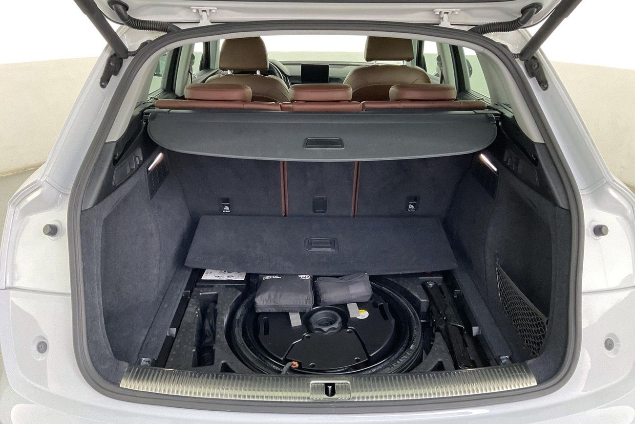 أودي Q5 45 TFSI quattro Basic | National Day Celebration | شامل الضمان | 0 ﺪﻔﻋﺓ ﺃﻮﻟﻯ