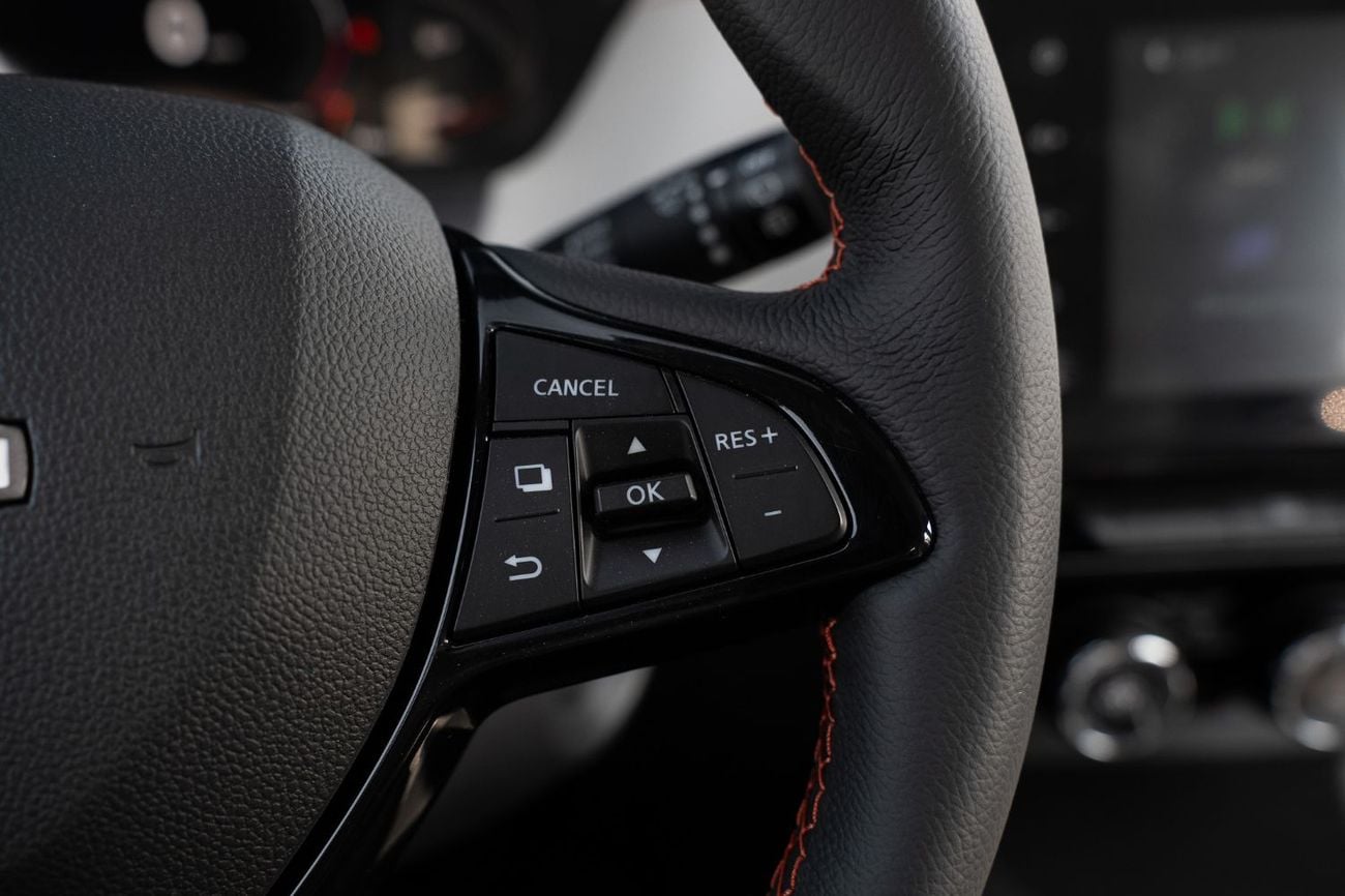 نيسان ماغنيت SL