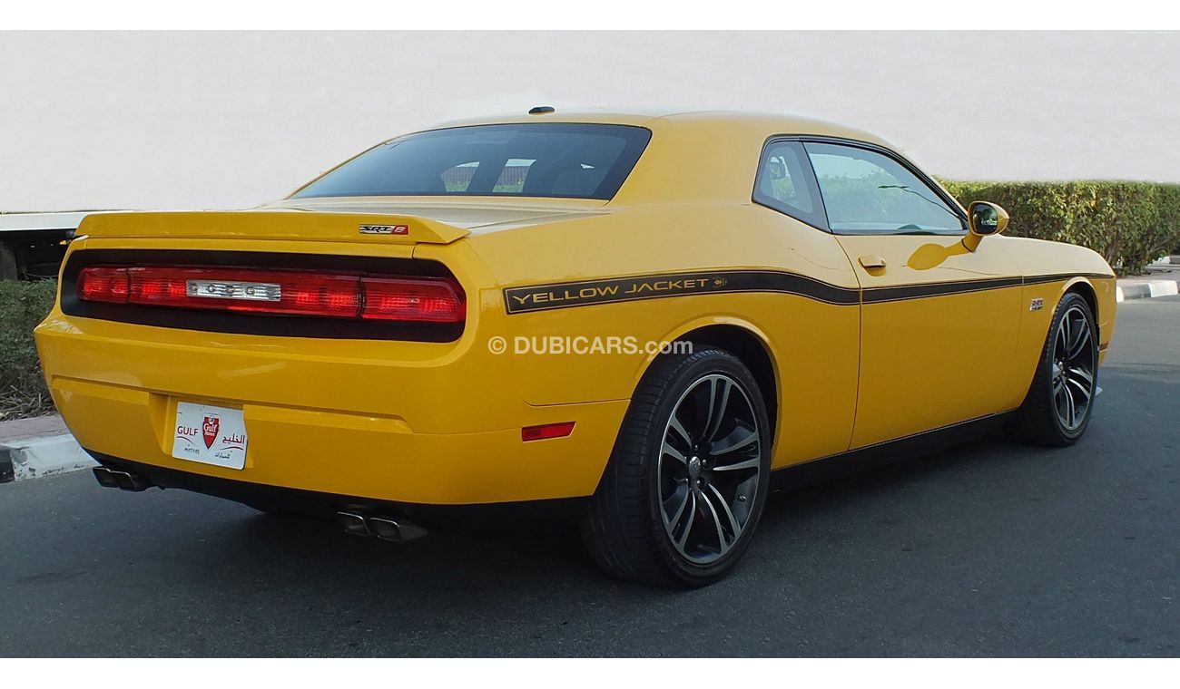 Dodge Challenger SRT YELLOW JACKET