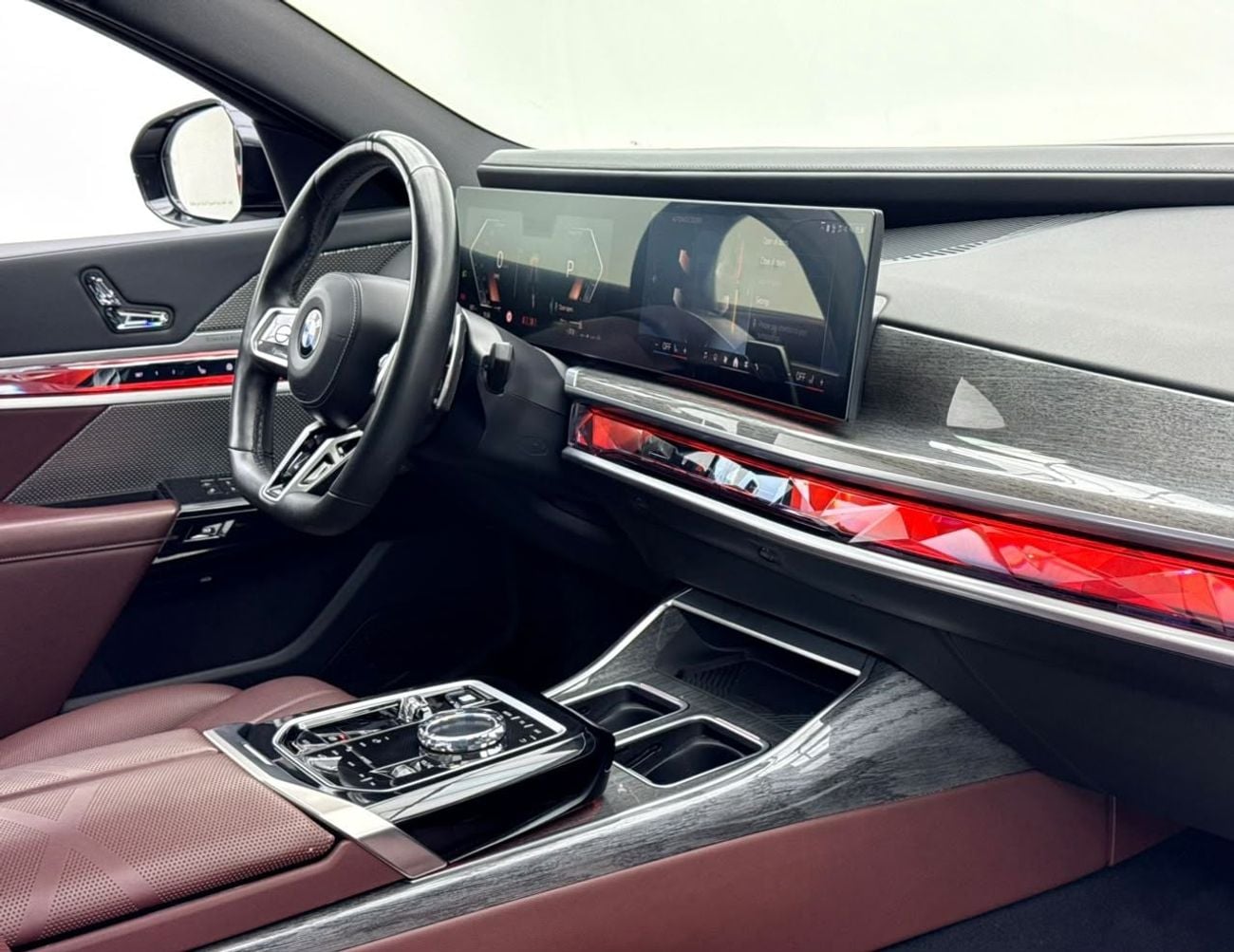 بي أم دبليو 735i STANDARD 2023 BMW 735i M Sport, Agency Warranty+Full Service History, GCC Specs.