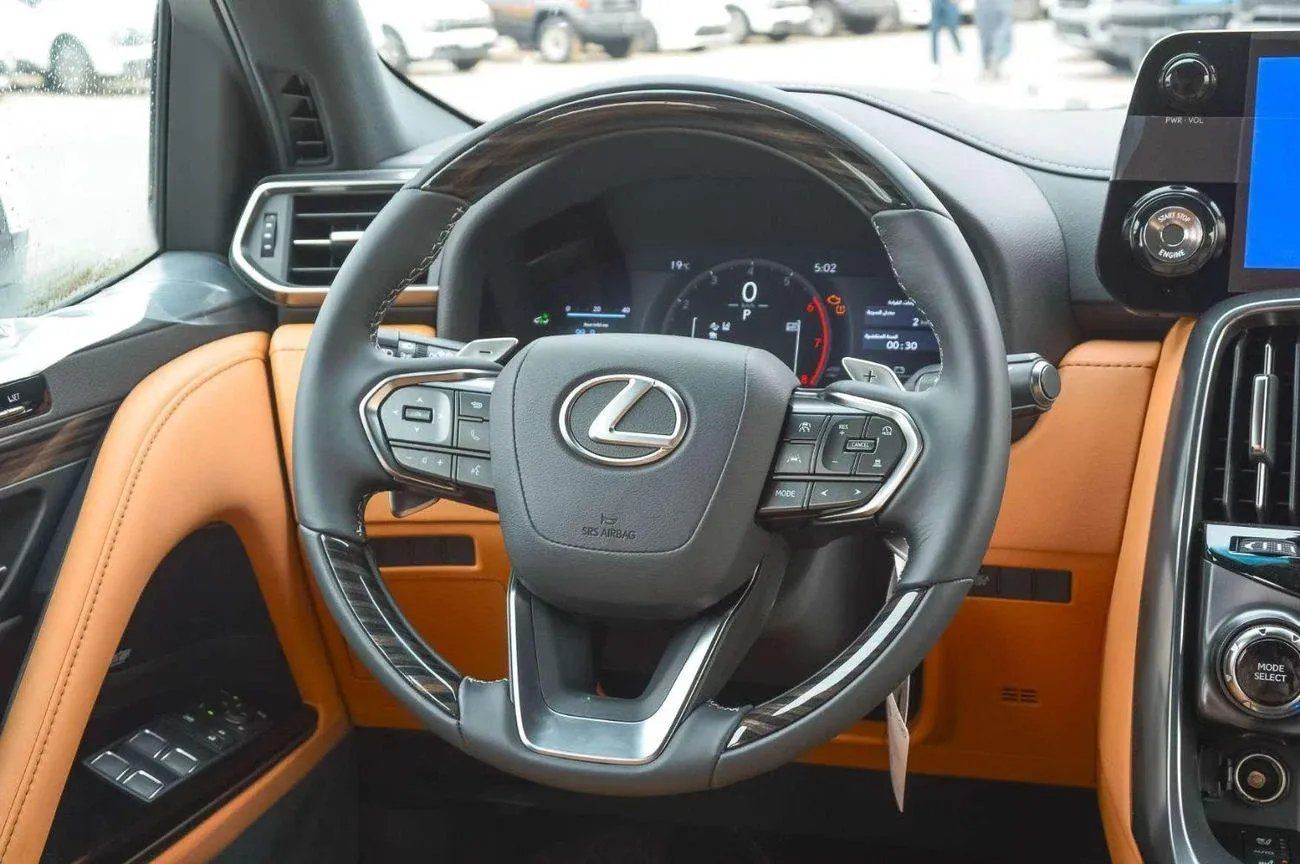 Lexus LX600 LX 600 Signature 3.5L