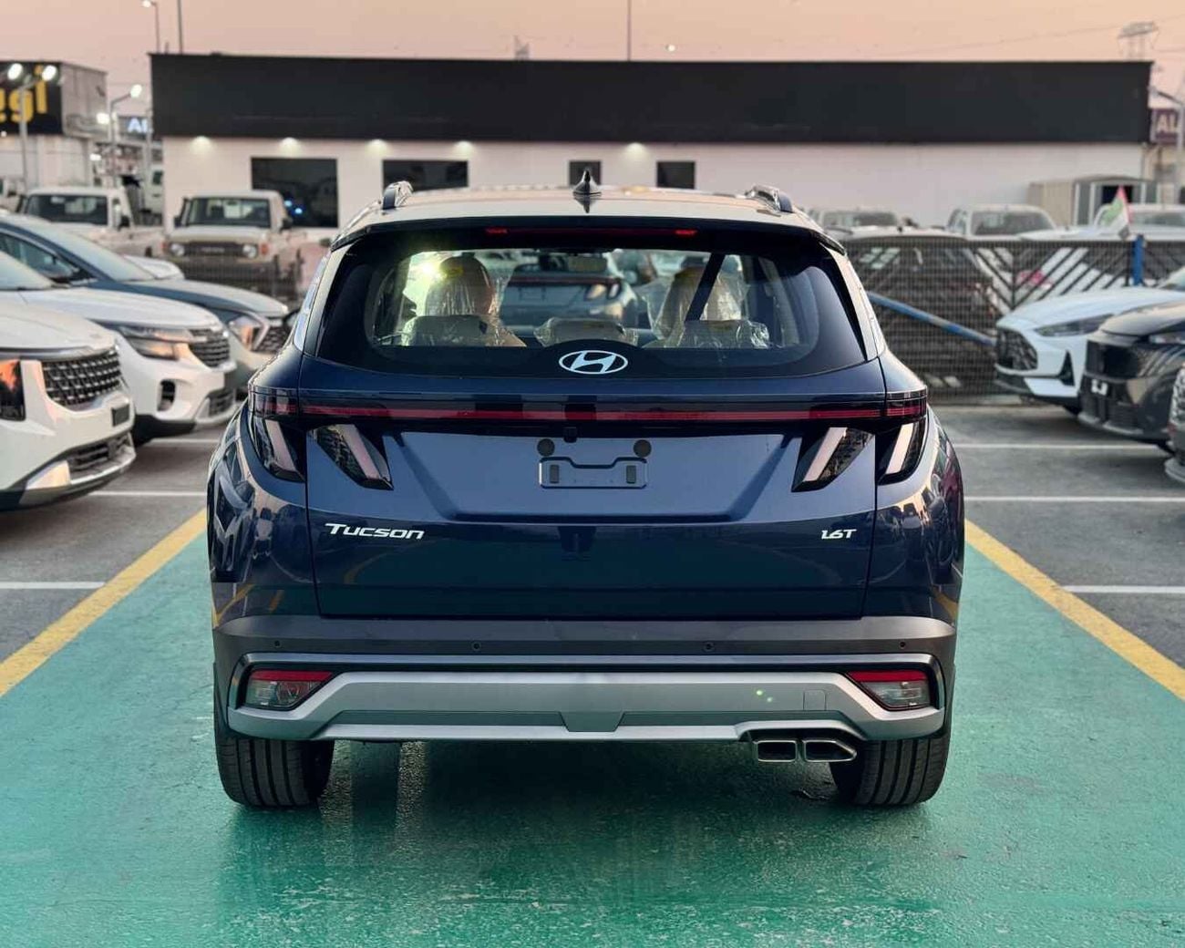 هيونداي توسون HYUNDAI TUCSON 1.6T - 2027 MODEL - GCC SPECS - DARK BLUE COLOR