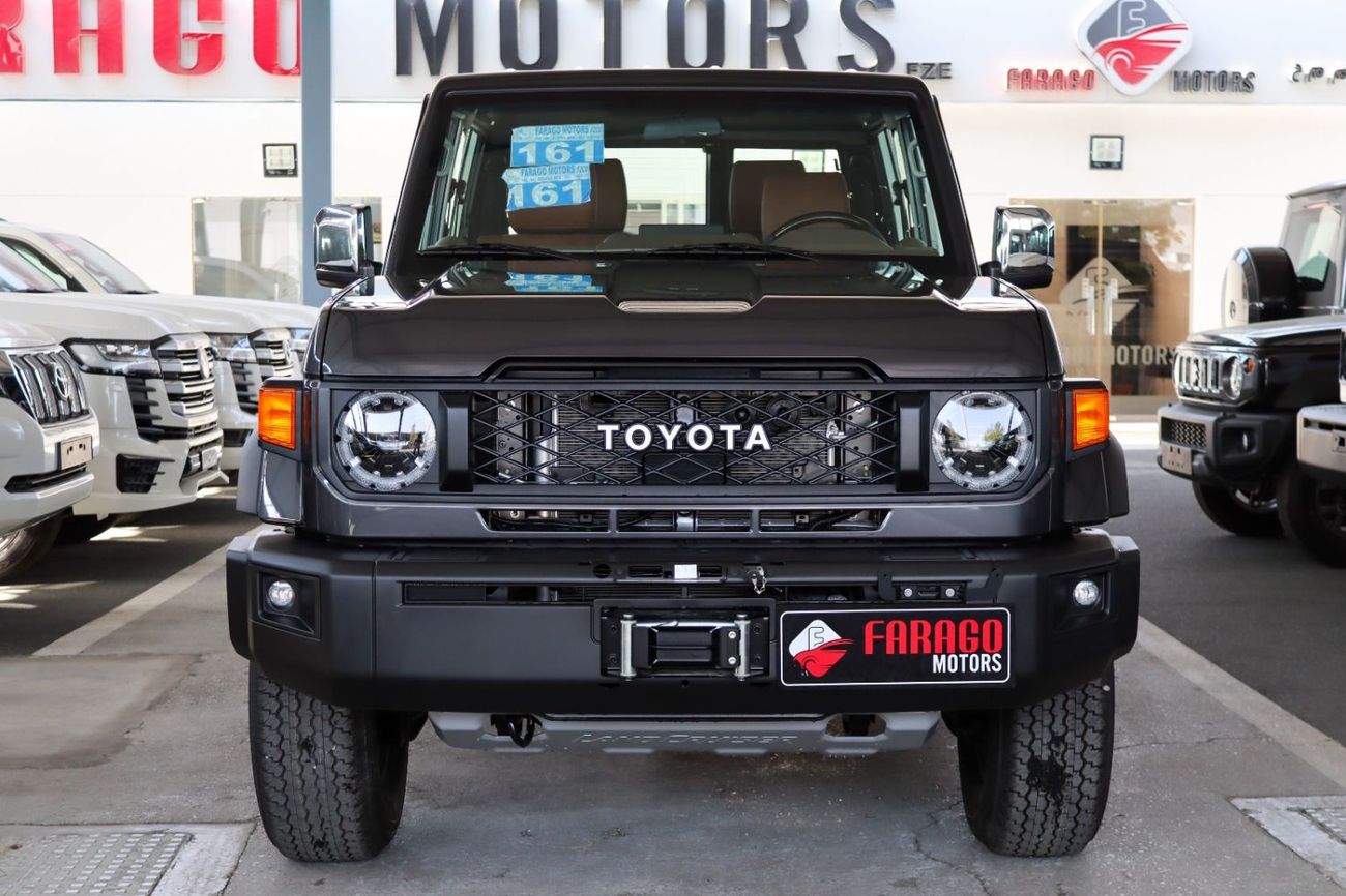 Toyota Land Cruiser 70 GRJ 71 4.0 V6 AUTOMATIC DIFF LOCK **EXPORT ONLY**التصدير فقط خارج الخليج**
