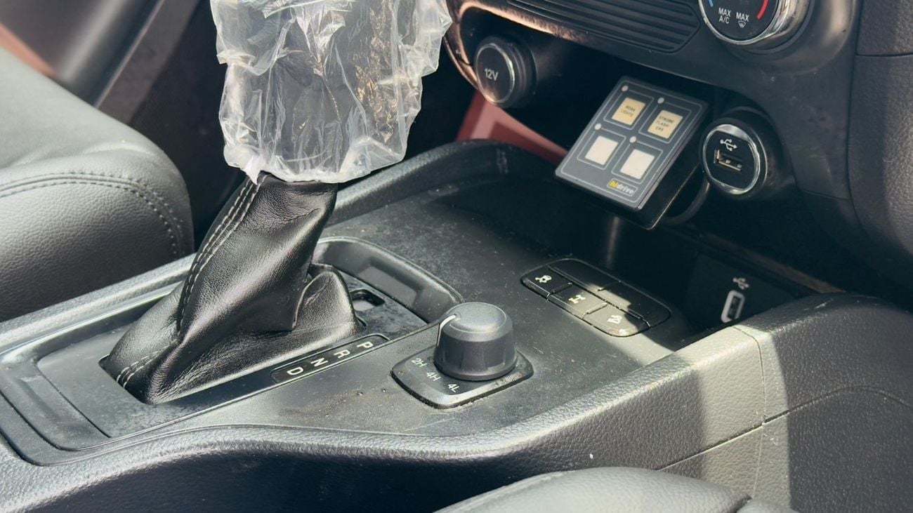 Ford Ranger RAPTOR BODY-KIT INSTALLED | SMART CAB | 3.2L DIESEL ENGINE | AUTOMATIC TRANSMISSION | 2020