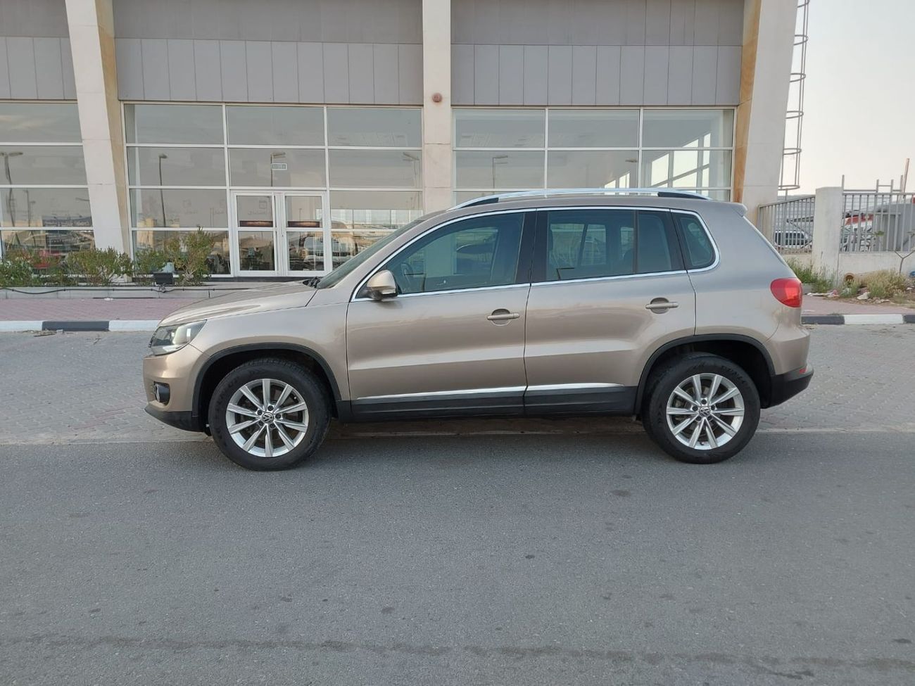 Volkswagen Tiguan Sport & Style 2.0L