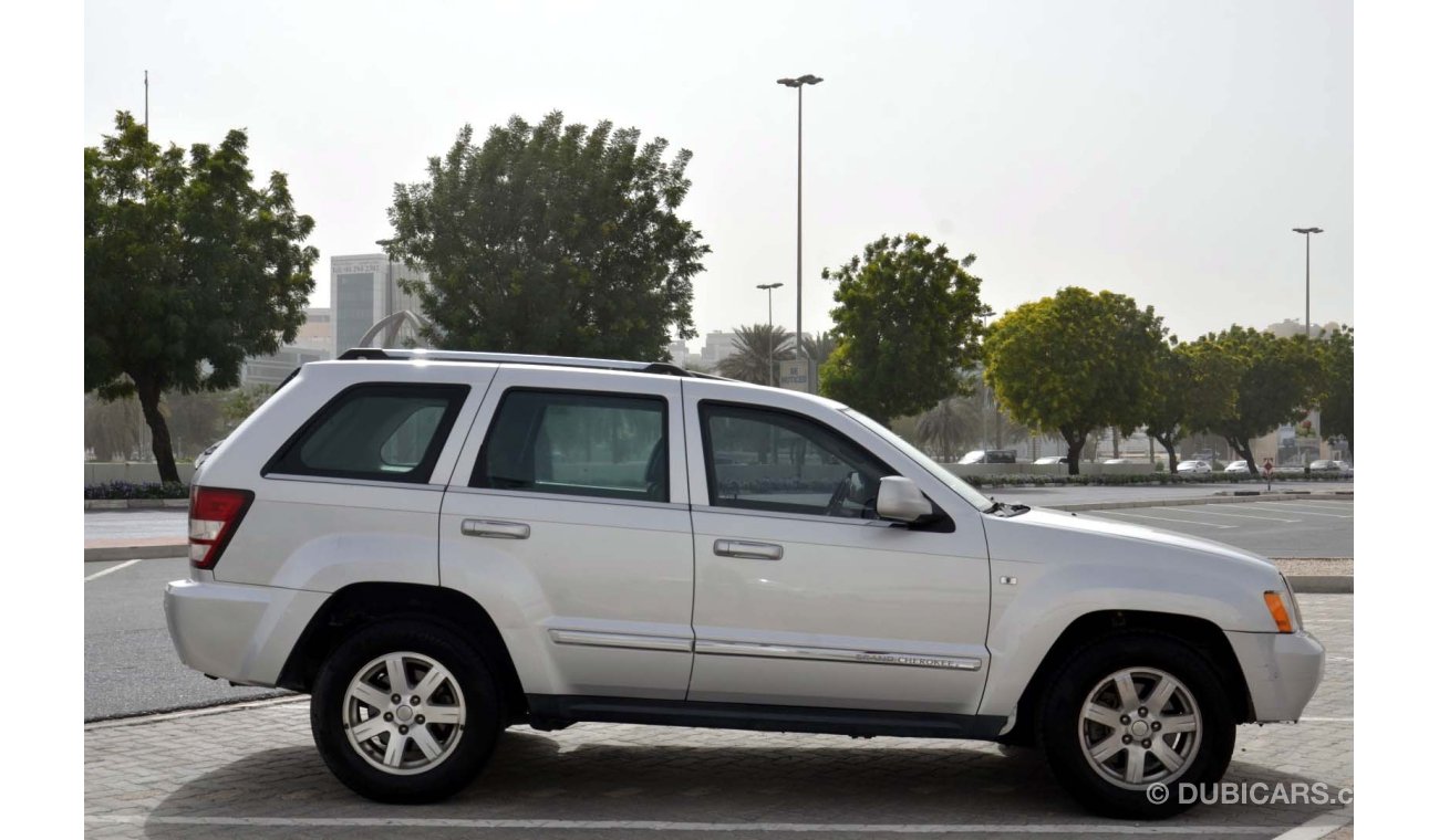 جيب جراند شيروكي 4.7L Limited in Very Good Condition