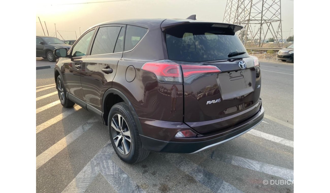 Toyota RAV4 2018 TOYOTA RAV4 XLE / FULL OPTION