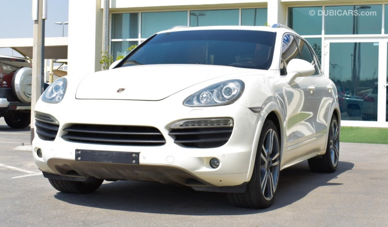 Porsche Cayenne S 4.8 L V8