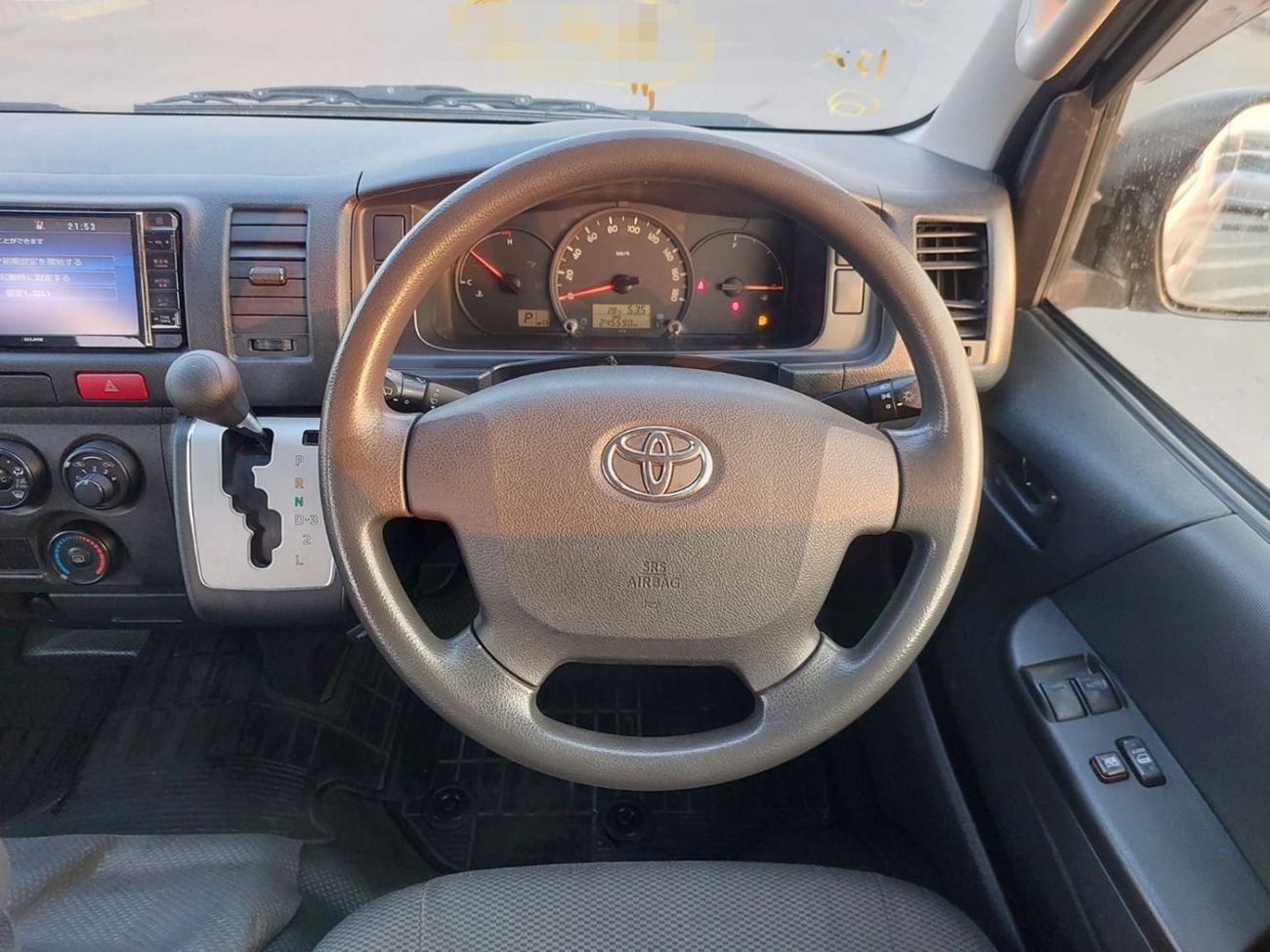 تويوتا هاياس TOYOTA HIACE VAN RHD 2015 MODEL 3.0 L DIESEL AUTOMATIC(PM15202)