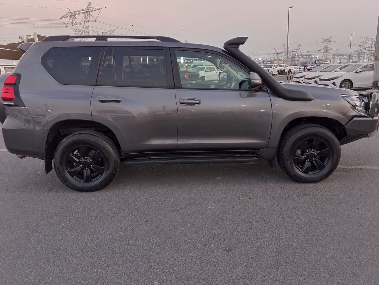 Toyota Prado Toyota prado 2021 2.8 Diesel engine Colour Grey push start Transmission Automatic Interior.Black Sun