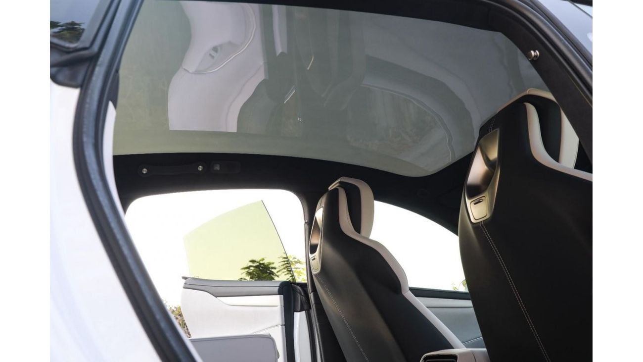 شاومى SU7 2024 XIAOMI SU7 MAX - أبيض داخل رمادي | سعر التصدير