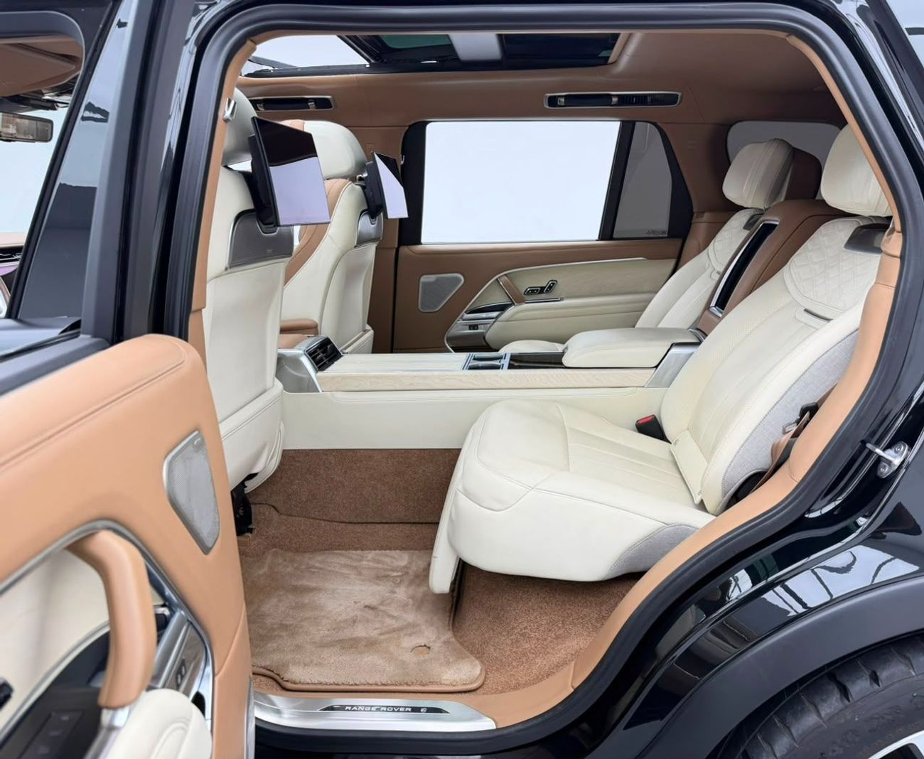 Land Rover Range Rover SV LWB P530