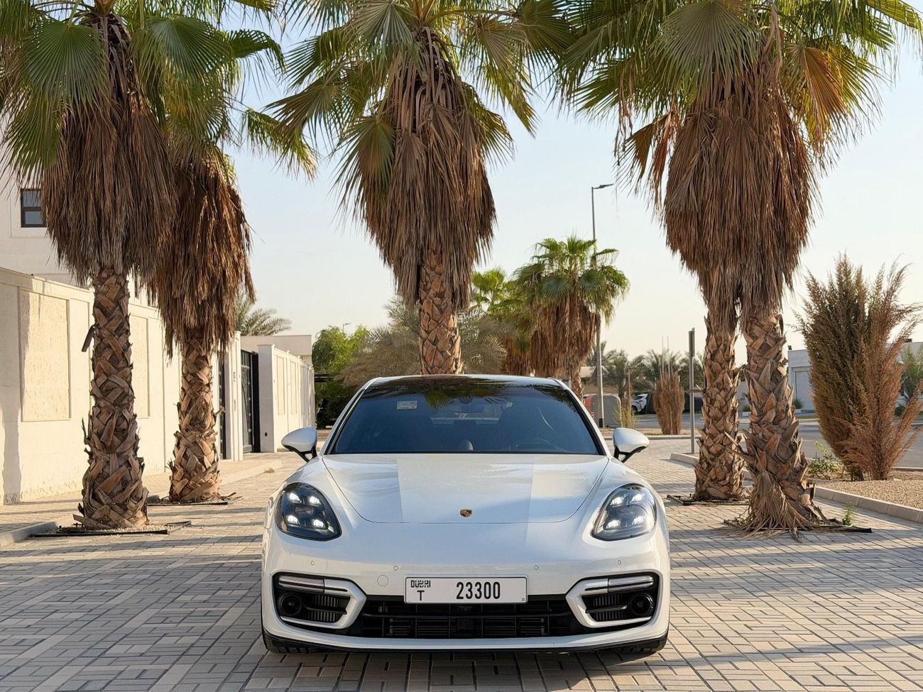 Porsche Panamera GTS 4.0L (454 HP) AWD