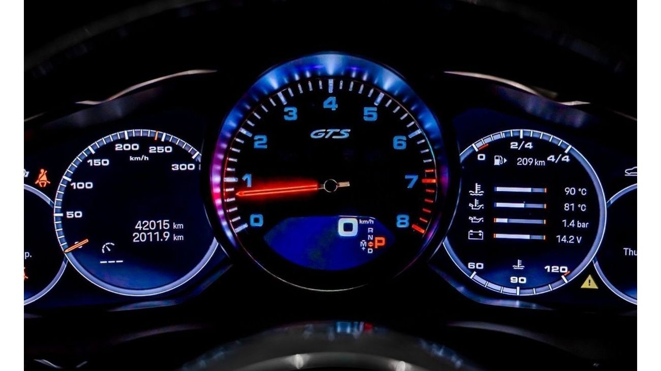 بورش كايان 2023 Porsche Cayenne GTS Coupe, 2025 Porsche Warranty, Full Service History, Low KMs, GCC