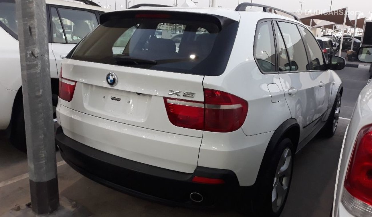 BMW X5 2009 Gulf Specs Car very good condition