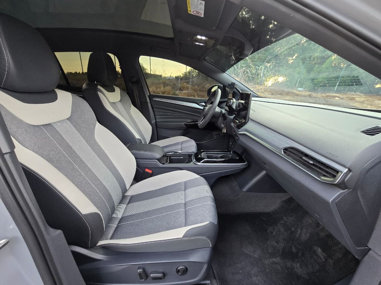 فولكس واجن ID.4 VOLKSWAGEN ID.4 2021 // ACCIDENT FREE // PERFECT CONDITION // LOW MILEAGE