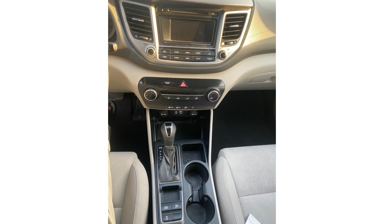 Hyundai Tucson 1.6L CC TURBO V4 2016 AMERICAN SPECIFICATION