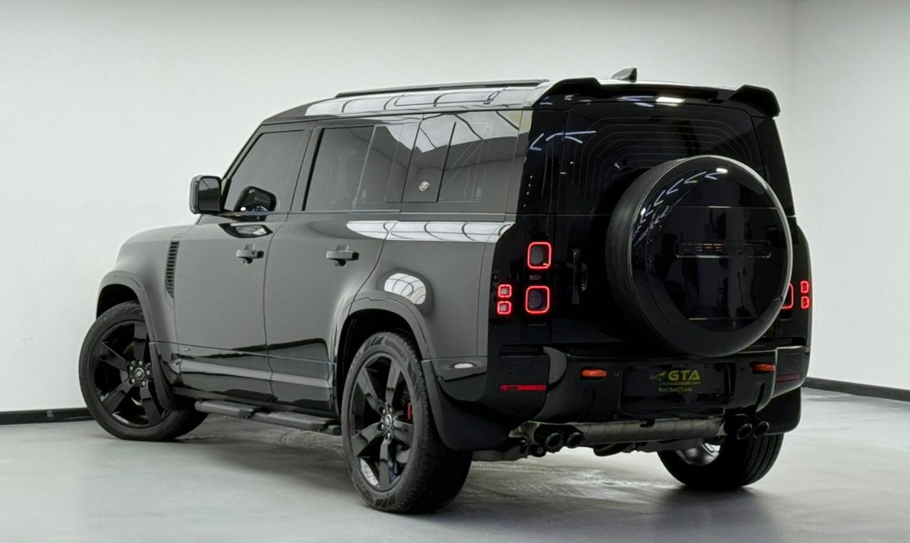Land Rover Defender 2024 Land Rover Defender X Dynamic 110 P400, 2029 LR Warranty + Service Pack, Low Km, GCC