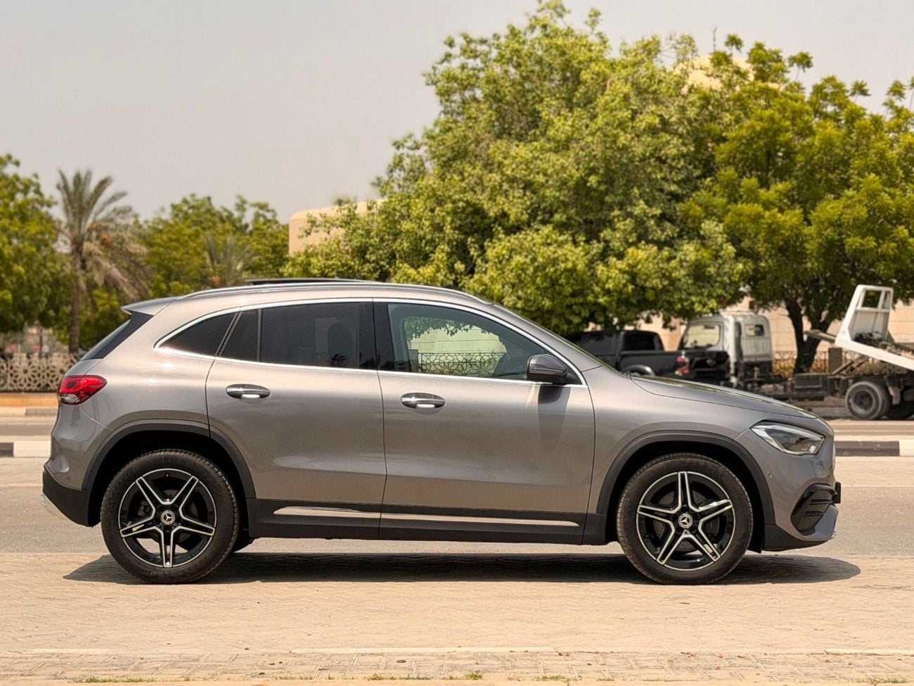 Mercedes Benz GLA 200 AMG PREMIUM