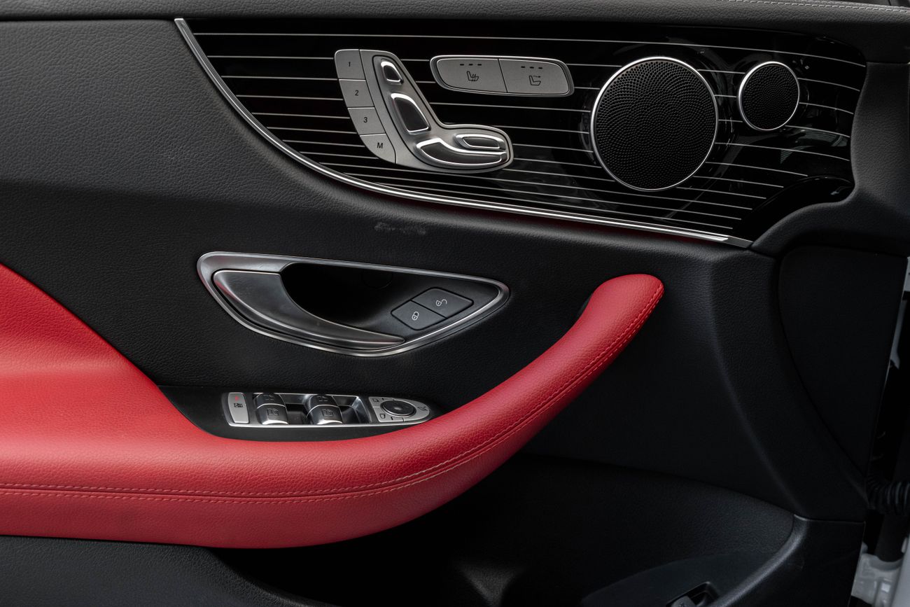 Mercedes-Benz E200 3,232 P.M | E 200 | 0% Downpayment | Perfect Condition!