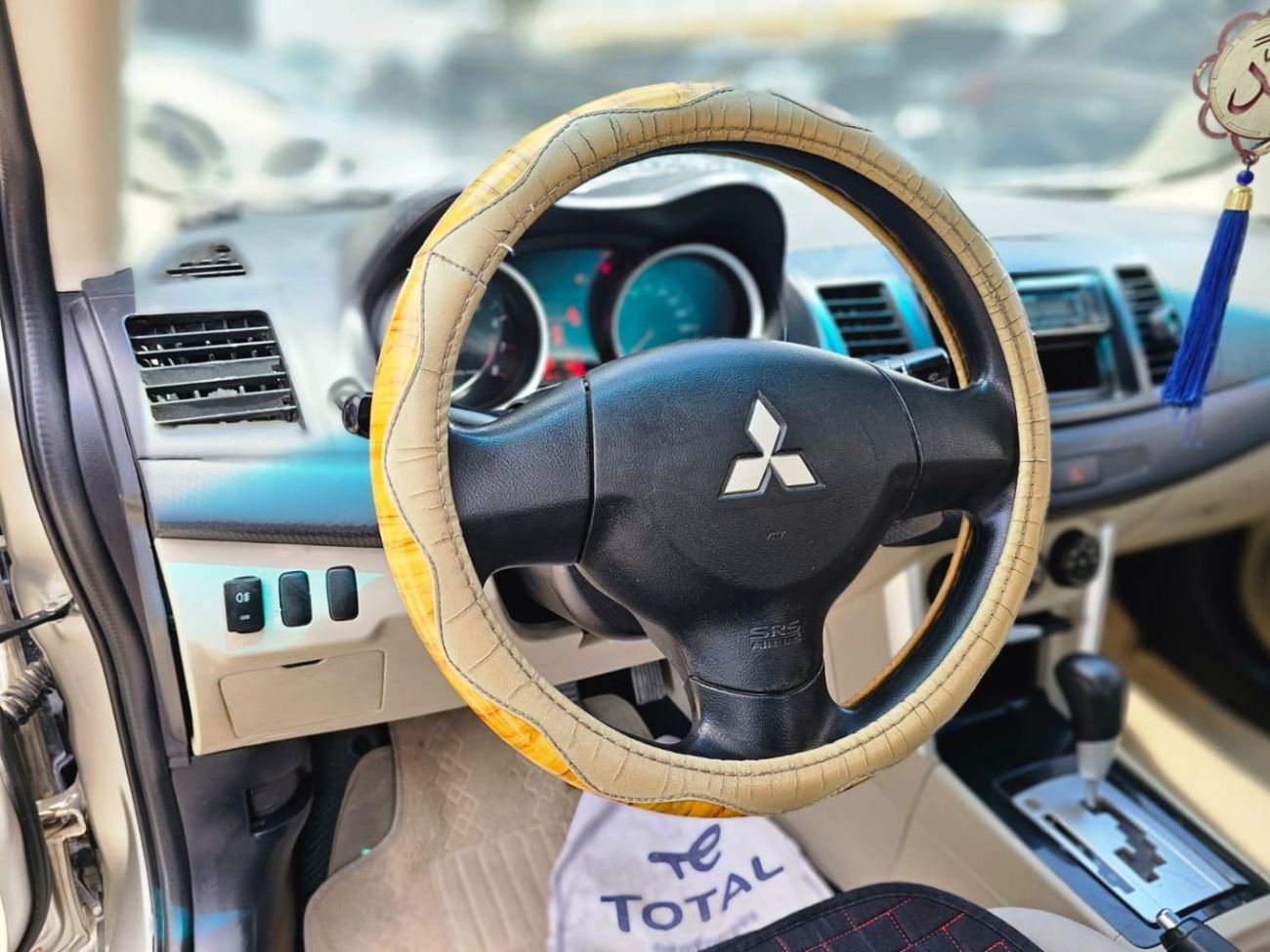 ميتسوبيشي لانسر