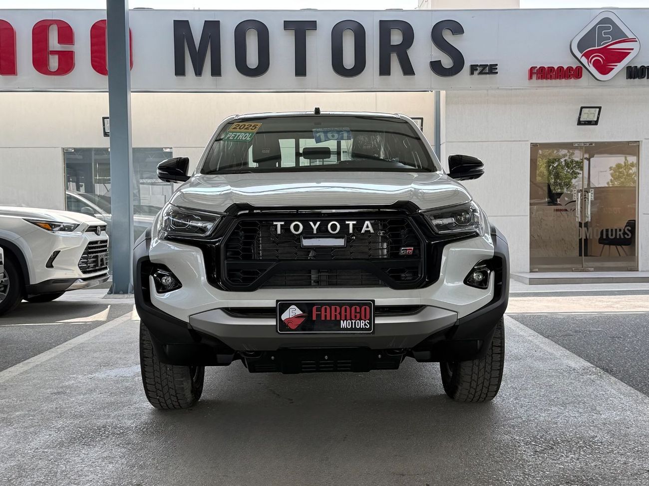 Toyota Hilux GR-SPORT 4.0 V6 **EXPORT ONLY**التصدير فقط خارج الخليج***